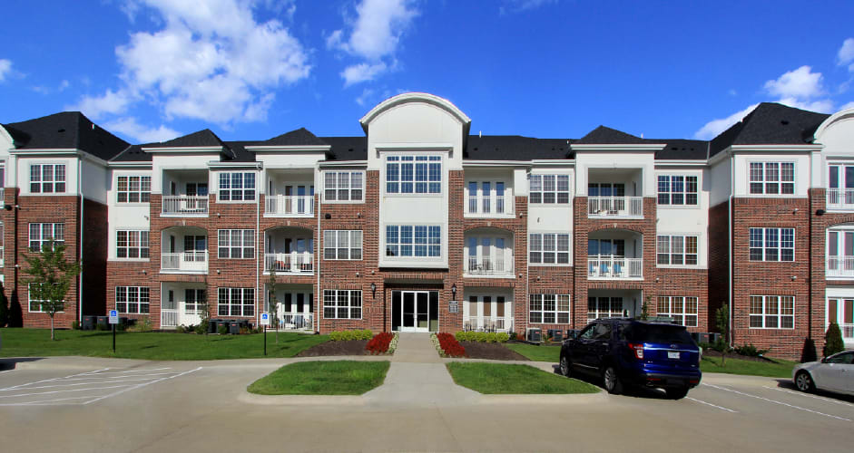 See Photos BelleMeade Apartments in West Des Moines, IA